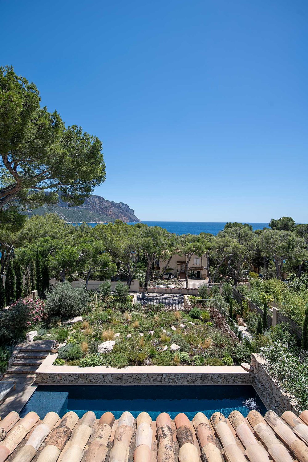 David Price Design Architecture Nouvelle maison Cassis maison jardin vue mer