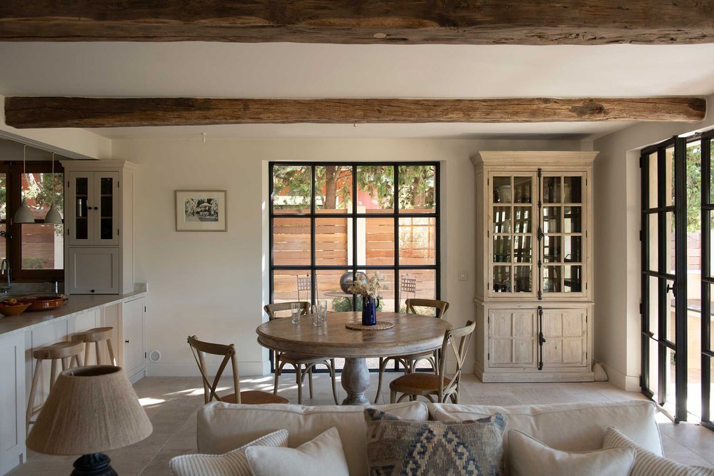 David Price Design Architecture Nouvelle maison Cassis cuisine salle à manger intérieur